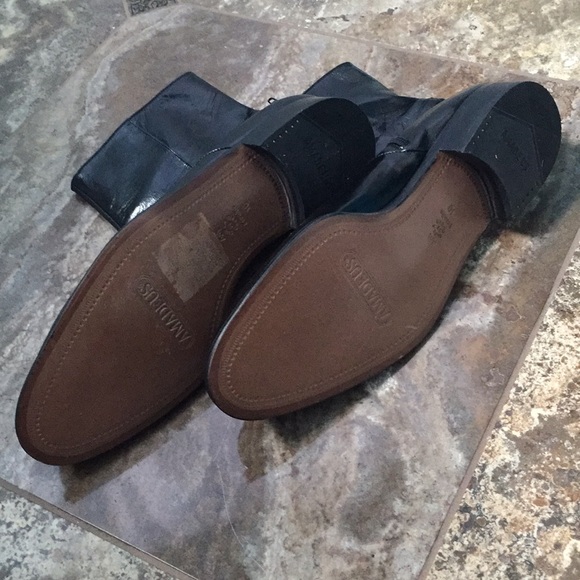 Black zip-up boots - Picture 3 of 4